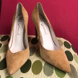Jeffrey Campbell nude heels. suede, size 7.5